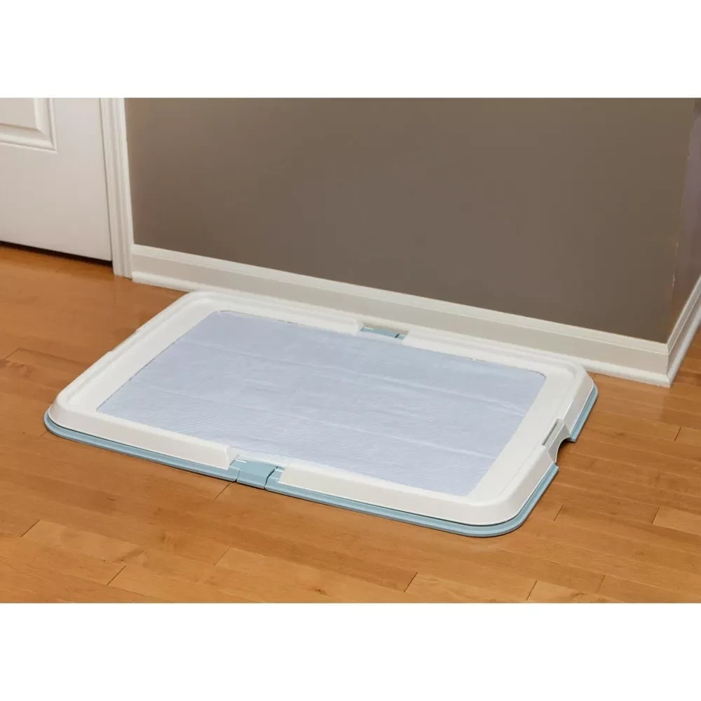 IRIS USA Neat N Dry Extra Large Pet Training Pad Holder Fits 23.5"x35.5" Blue‎ - Picture 9 of 11